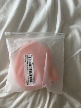 Silicone Pink Earbud Case
